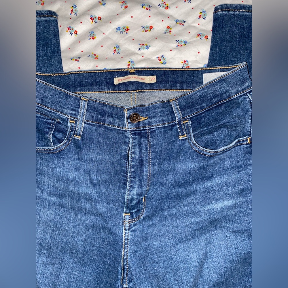 Levi’s 720 High Rise Super Skinny Jeans